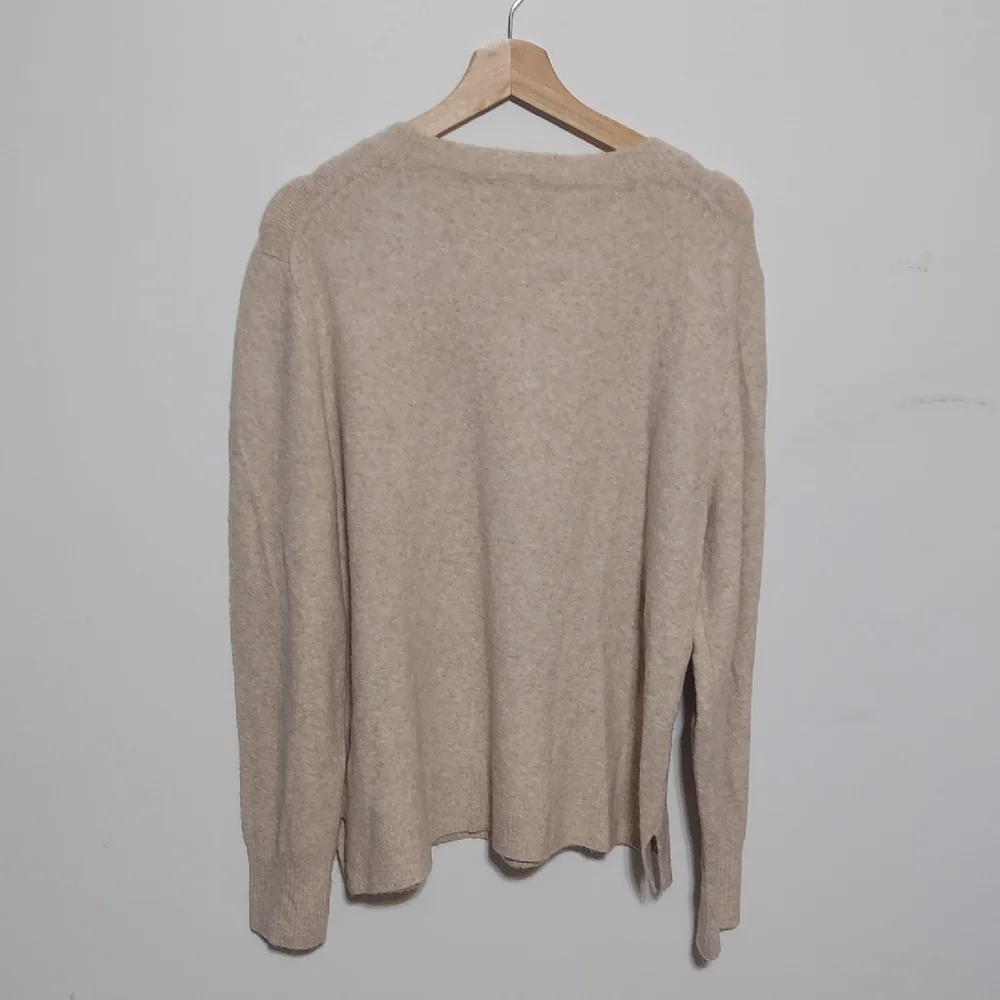 J. Crew Soft Beige Crew Neck Sweater Size XL